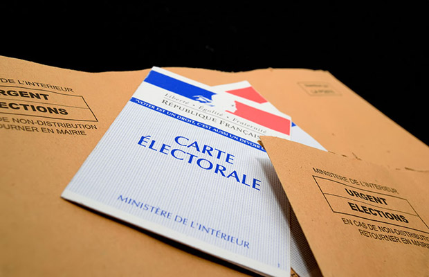 Pour pouvoir voter lors des élections en France, il faut être inscrit sur les listes électorales au plus tard 6 semaines avant la date de l’élection